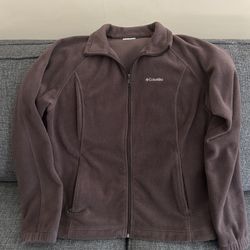 Women’s Columbia brown zip up fleece