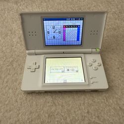 Nintendo DS Lite