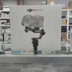 DJI RS 4 Pro Camera Stabilizer