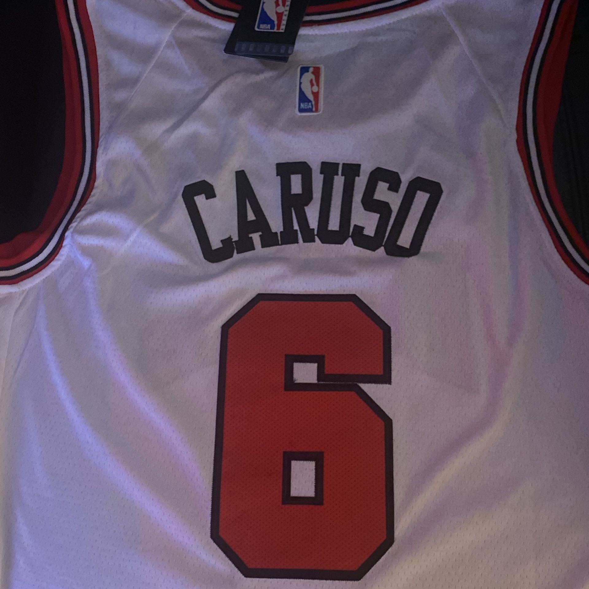 Alex Caruso Chicago Bulls Jersey #6 Size L for Sale in Chicago, IL - OfferUp