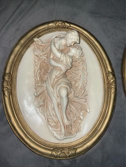 VINTAGE MCM BAS RELIEF WALL PLAQUE VICTORIAN ROMAN ANGEL GREEK STYLE LOVERS OVAL CAST CHALKWARE 3D DESIGN ART SCULPTURE