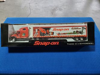 Snap on Tools Collectible Doug Herbert 1:64 Scale Replica Hauler Limited RARE!