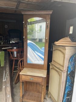 Hallstand With Mirror