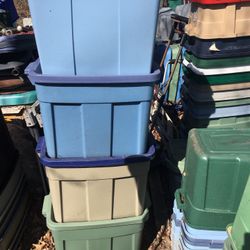 Lifetime warranty roughneck Totes with lids for only $15 each firm