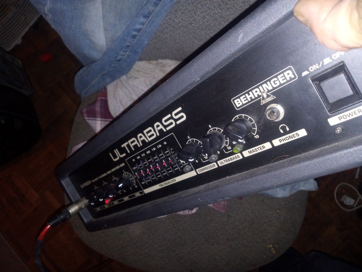 Behringer Amplifier Design For Cabinet