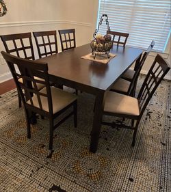 9 Piece Dinning Room Set