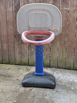 FREE - Weathered outdoor toddler basketball hoop