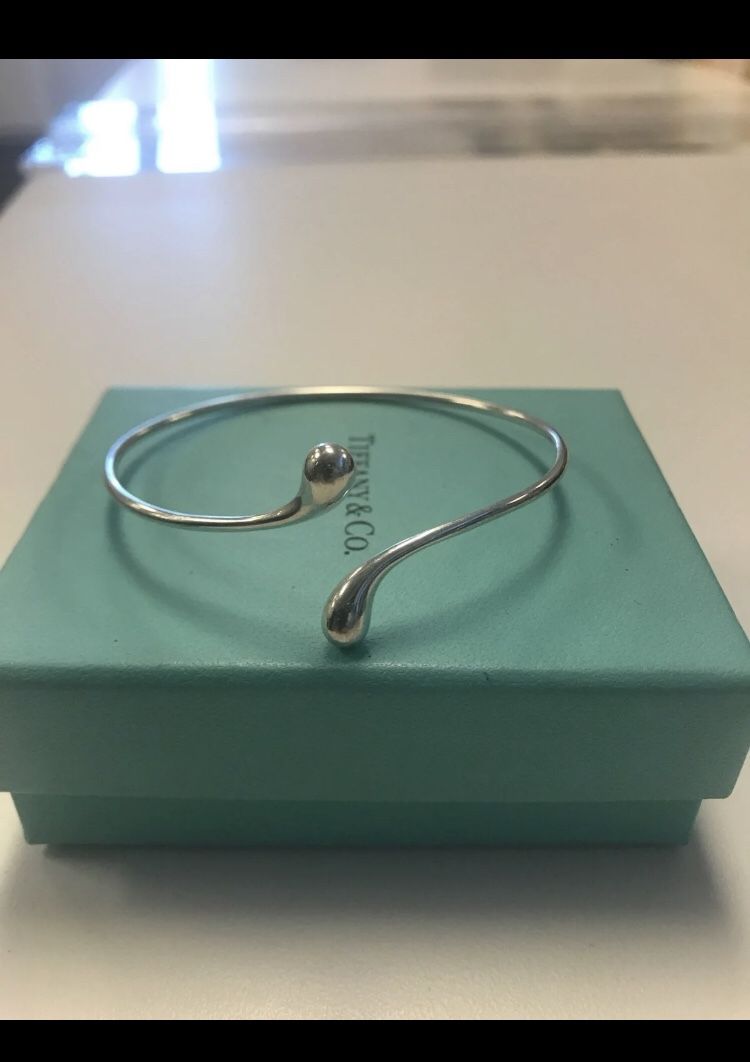 Rear Authentic Tiffany & Co. Elsa Peretti Elongated T ear Drop Bangle bracelet