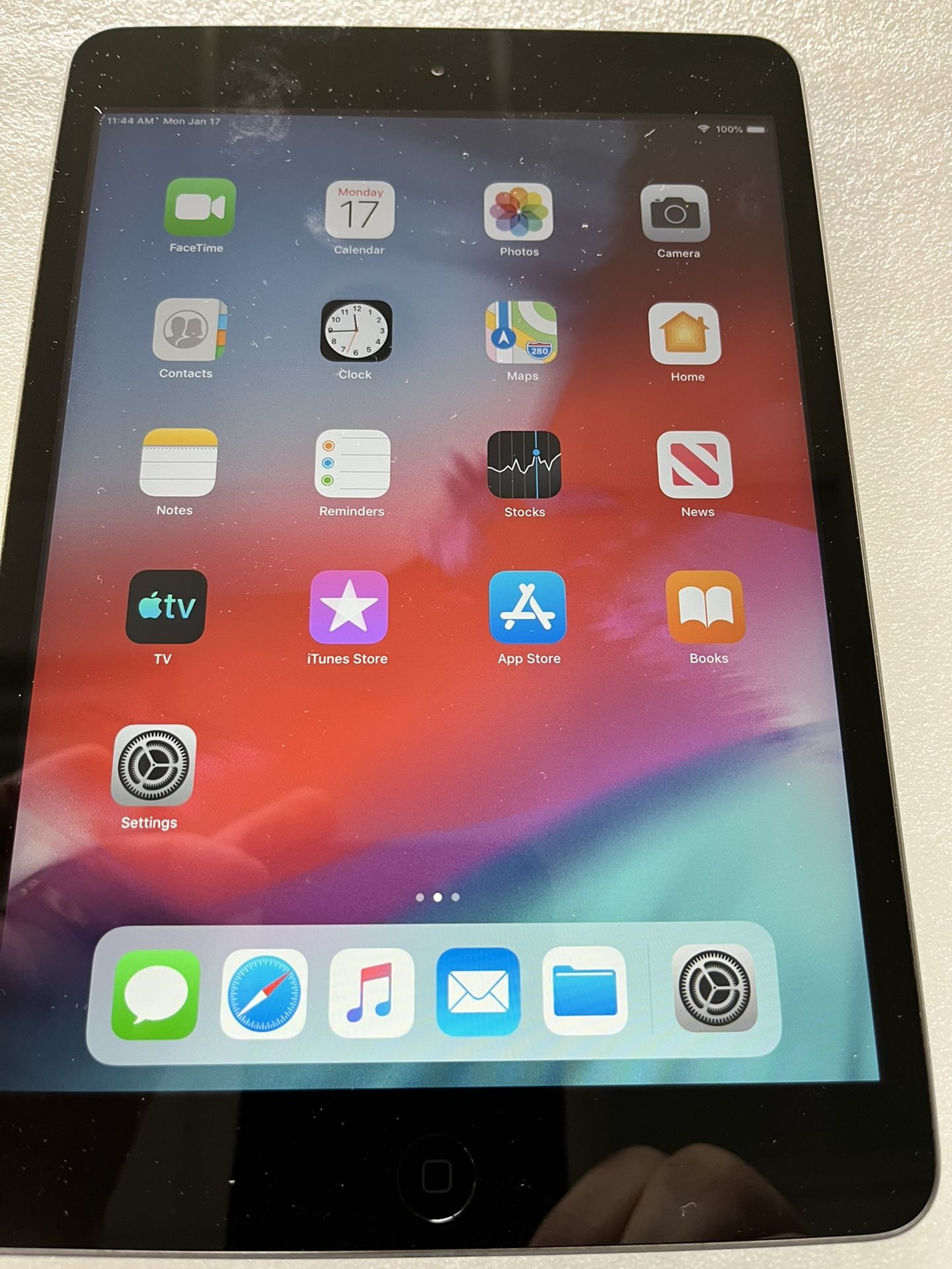 iPad mini 2 Wi-Fi 16 GB unlocked good condition