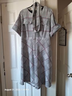 Houndstooth Plaid Midi Dress with Neck Tie