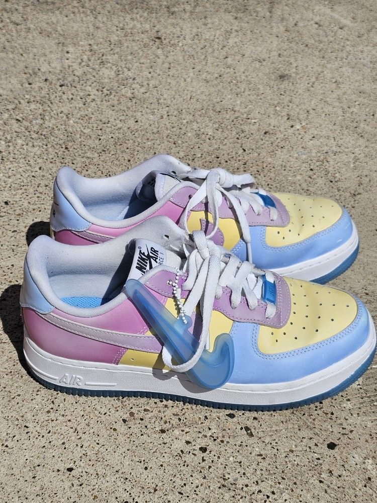 Nike Air Force Low UV Reactive