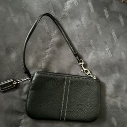 Coach Signature wristlet wallet handbag classic purse y2k Pebbled Leather Clutch