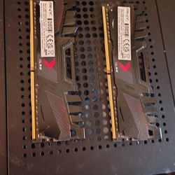 Ddr4 16 GB kit pyn