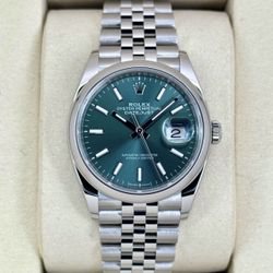 Rolex Datejust 36mm Jubilee Bracelet smooth bezel full set 2026 green mint dial 126200 Unworn