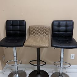 Set of 3 Bar Stools – Adjustable Height (Modern Style) 