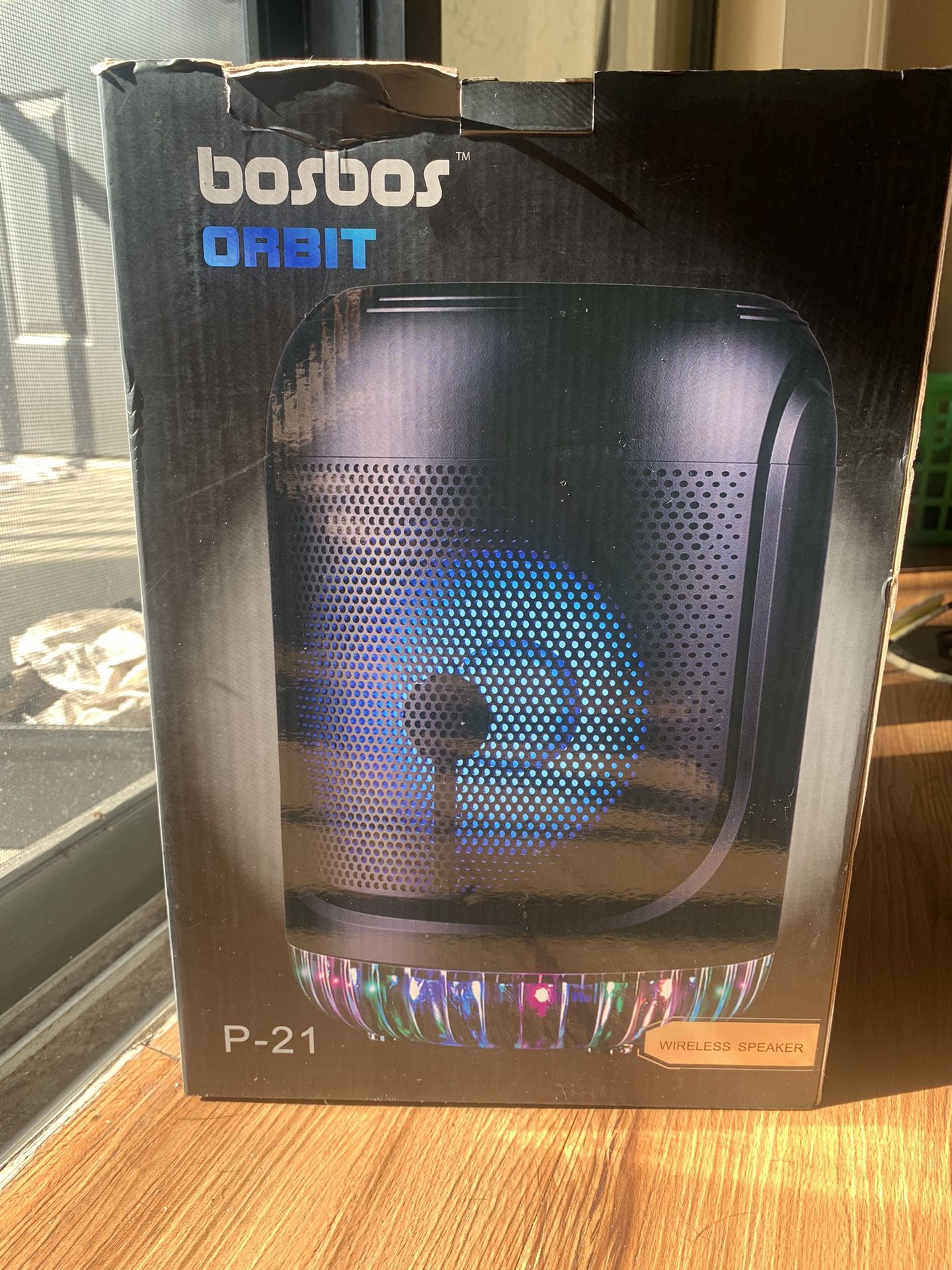 Bosbos “Orbit” wireless hot speaker