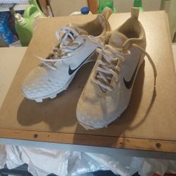 Girls Softball Shoes Size 61/2