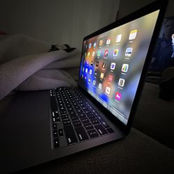 MacBook Pro 2020 13’in