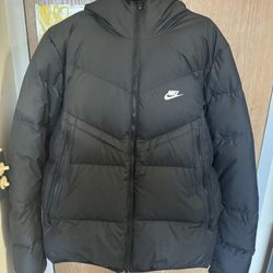 Nike Storm-Fit Puffer Jacket 