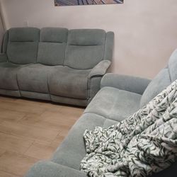 Sofa and Love Seat Non Power Both Reclining Meadow Park