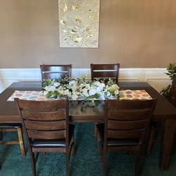 Dining room table
