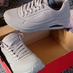 Sketchers Mens Size 9.5