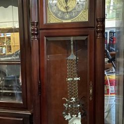 Wood brown Grandfather Clock 