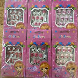Press- On Nails