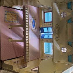 doll house 
