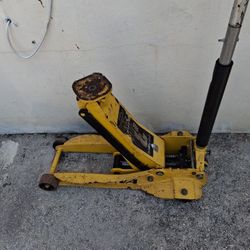 Floor Jack 3 Ton (Yes, It's Available)