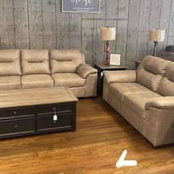 Maderla Pebble Sofa and Loveseat /Living Room Set 