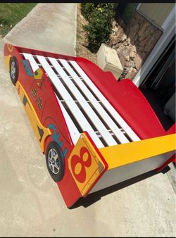 Twin bed for sale !