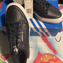 Addidas Mens Size 8