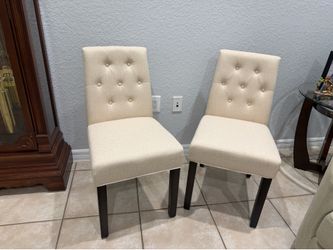 Juego de 4 sillas de comedor nuevas
