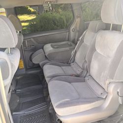 2009 Toyota Sienna