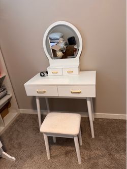 Vanity with drawers