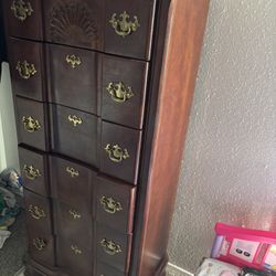 Solid Wood Tall Dresser – Pick Up Today (Garland)