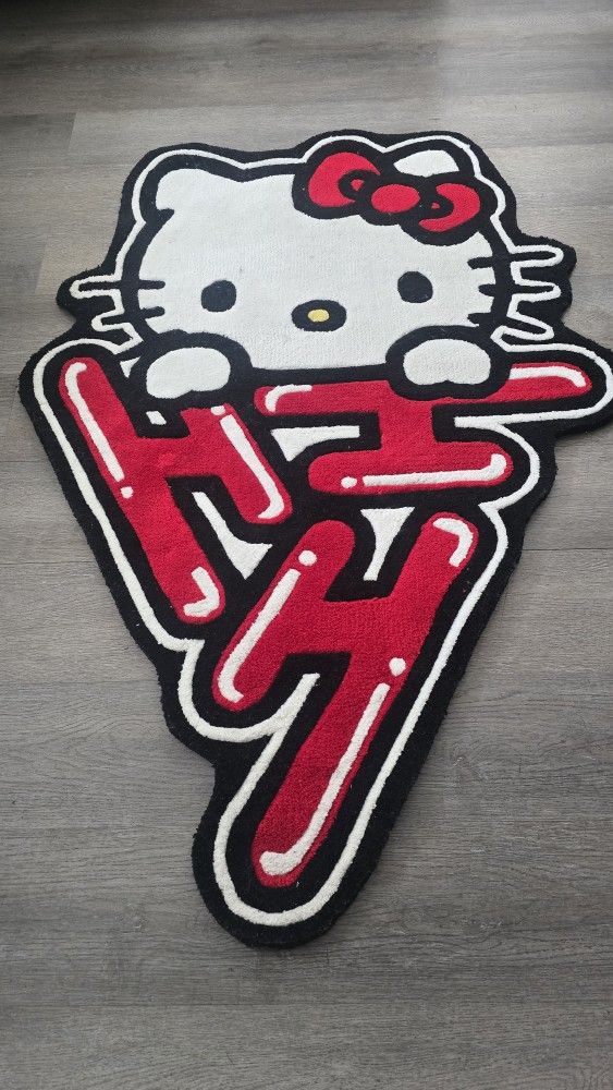 Hello Kitty Peeking Rug Hypland