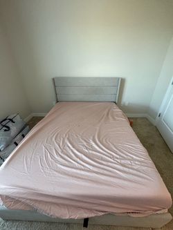 Queen size storage bed with mattress