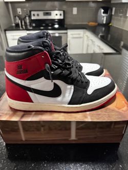 Jordan 1 black toe