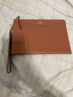 wristlet