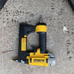 Dewalt Stapler Gun