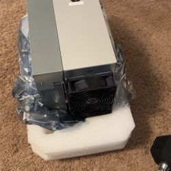 Bitcoin Miner S19Jpro+ 