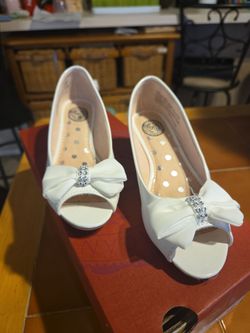 Girls dress slippers