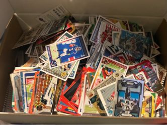 Thousands of NFL Football Cards - Make me an offer