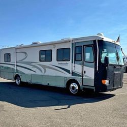 2000 Holiday Rambler Ambassador Diesel Pusher