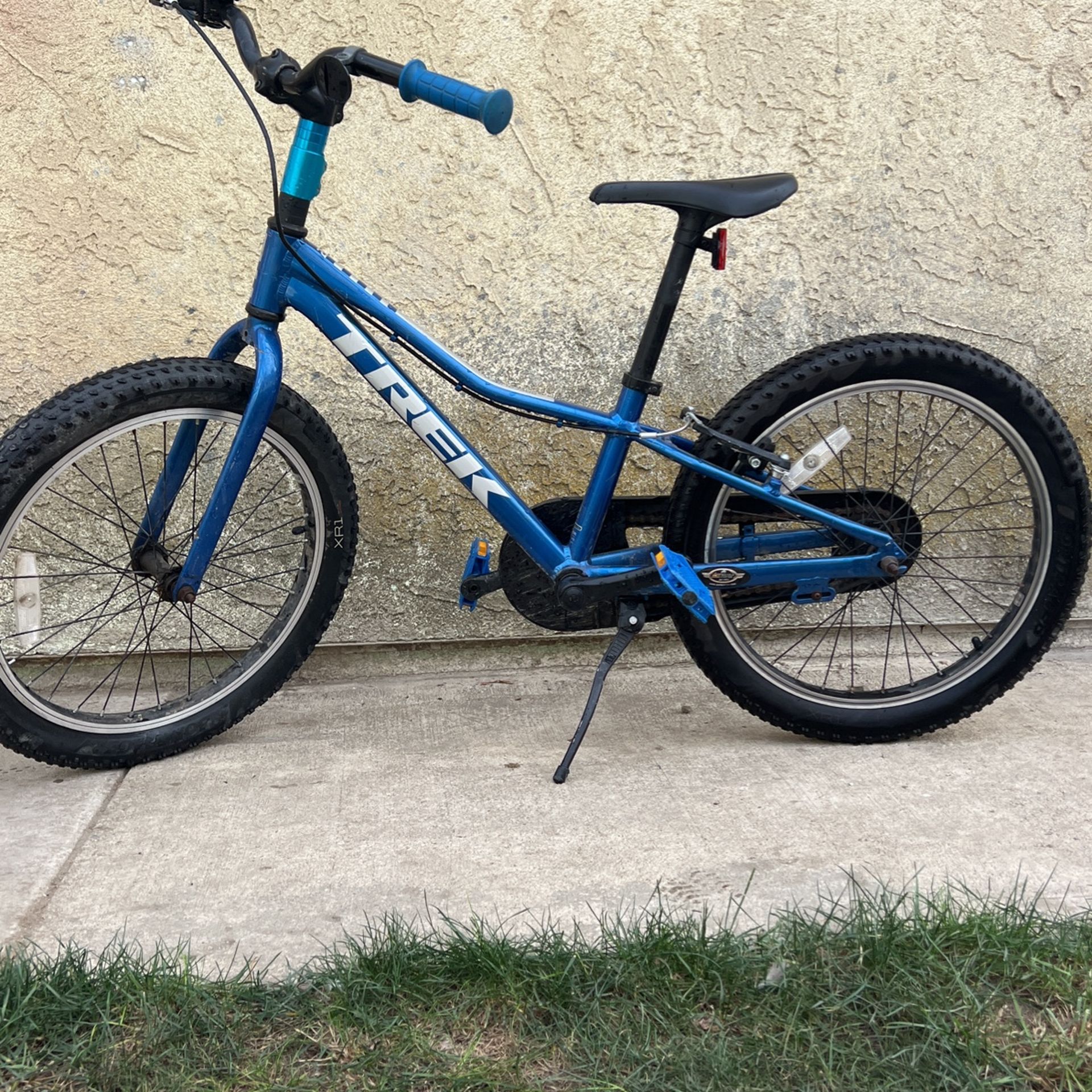 Boy Bike- Trek Precalibur 20”