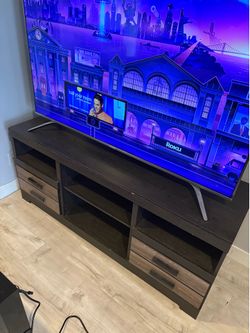 Tv Stand/Entertainment System