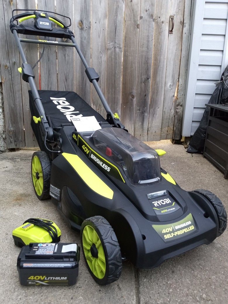 Ryobi 40V Brushless 20" Inch Battery Self Propelled Lawnmower Kit With Bag And LED Light