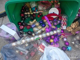 Miscellaneous Xmas stuff(see pics,)